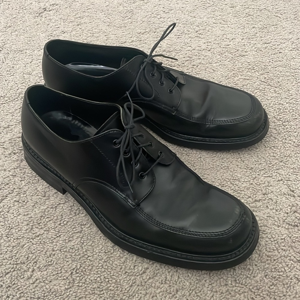 Prada size 11 men’s leather derby dress shoe Made in Italy